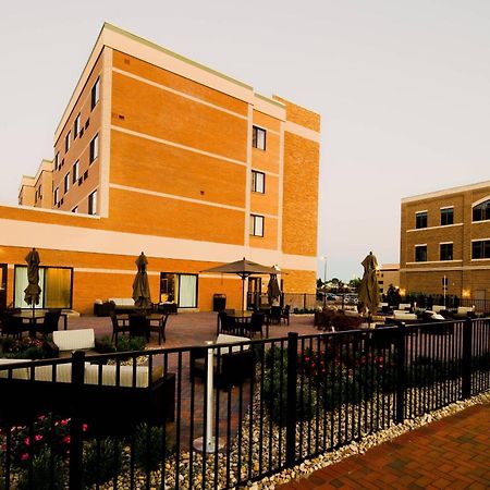 Courtyard Бей-Сити Экстерьер фото